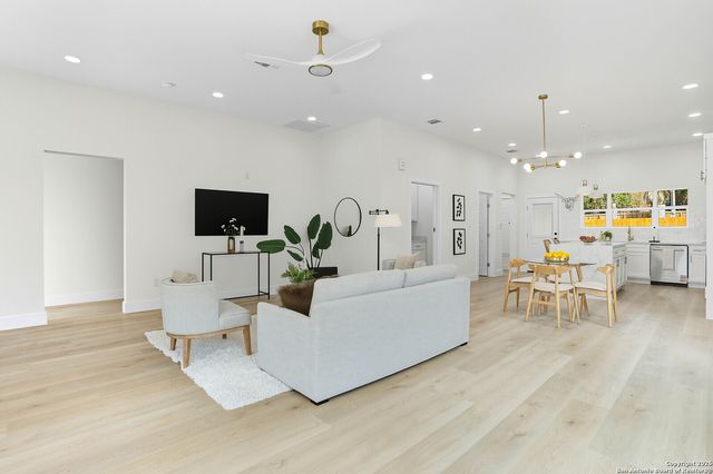 4939 Driskill, San Antonio, TX 78228