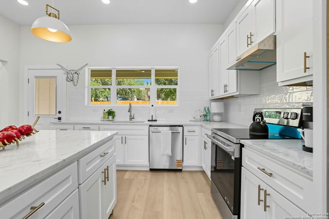 4939 Driskill, San Antonio, TX 78228