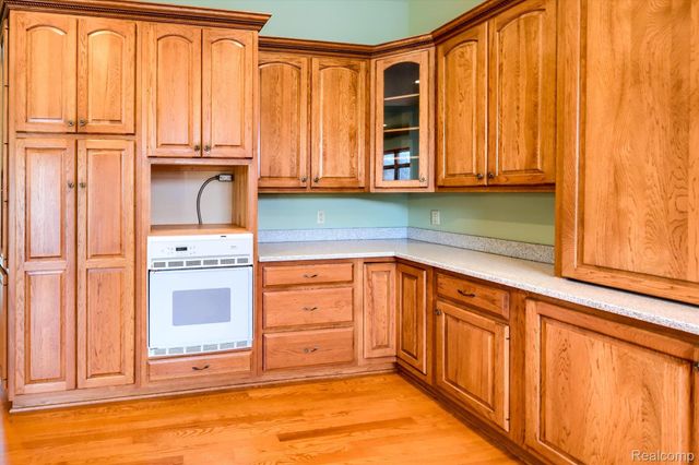 845 Oak Tree Lane, Lapeer Township, MI 48446