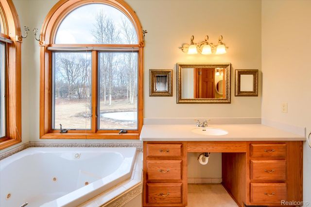 845 Oak Tree Lane, Lapeer Township, MI 48446