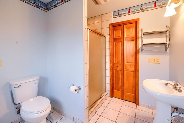 845 Oak Tree Lane, Lapeer Township, MI 48446