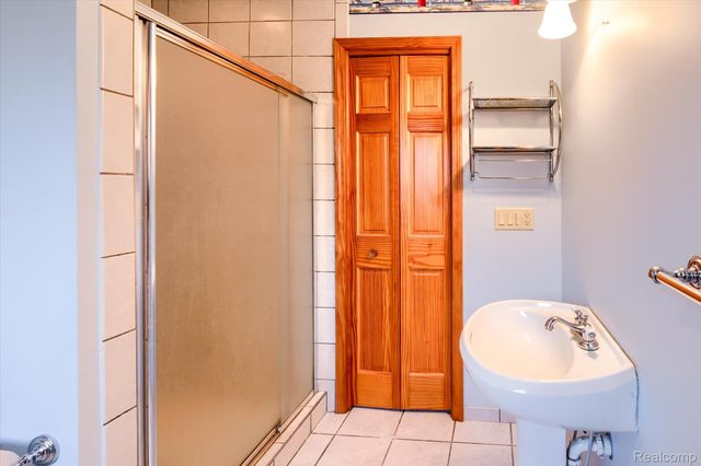 845 Oak Tree Lane, Lapeer Township, MI 48446