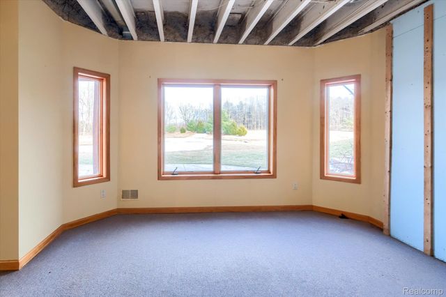 845 Oak Tree Lane, Lapeer Township, MI 48446