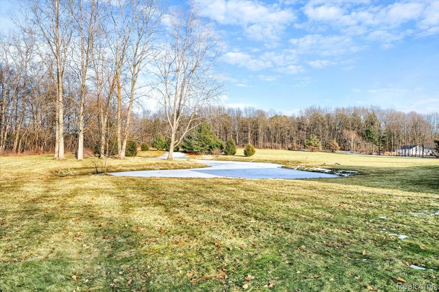 845 Oak Tree Lane, Lapeer Township, MI 48446