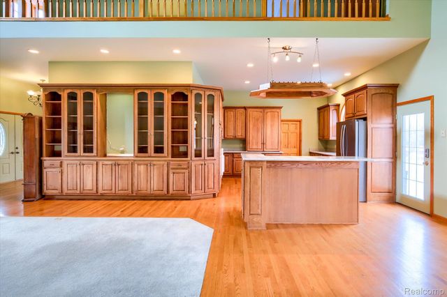 845 Oak Tree Lane, Lapeer Township, MI 48446