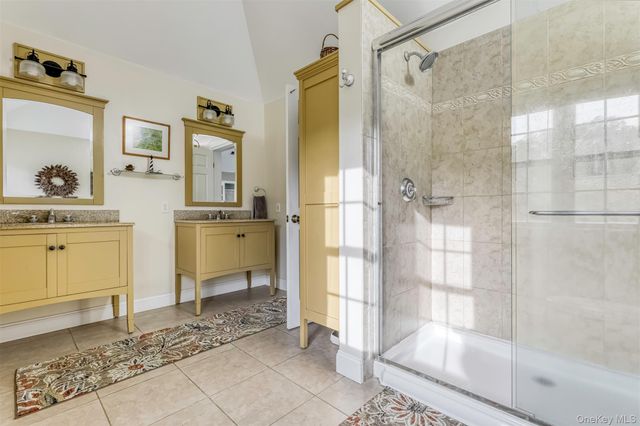 12 Canterbury Lane, Suffern, NY 10901