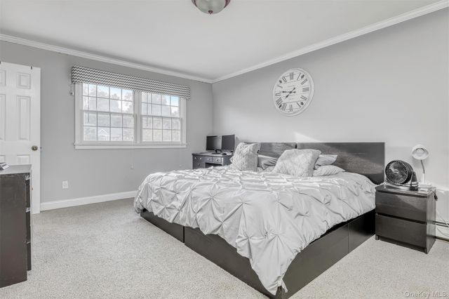 12 Canterbury Lane, Suffern, NY 10901