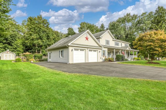 12 Canterbury Lane, Suffern, NY 10901