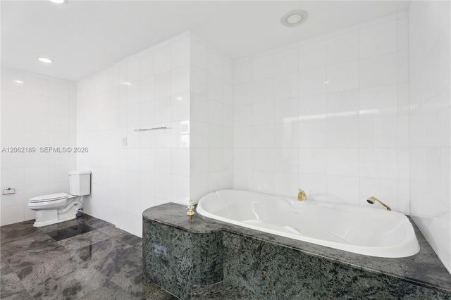 1402 Brickell Bay Dr 1601, Miami, FL 33131
