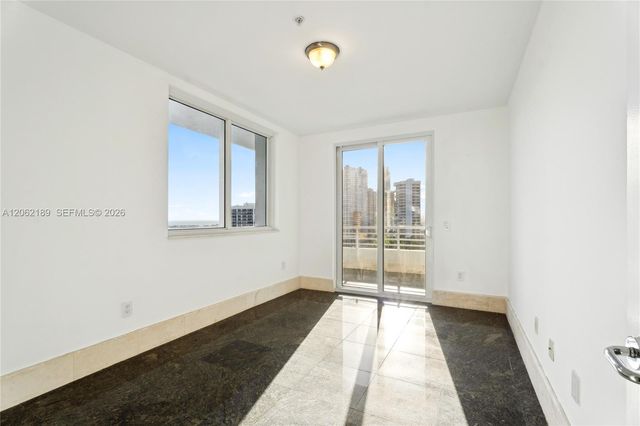 1402 Brickell Bay Dr 1601, Miami, FL 33131