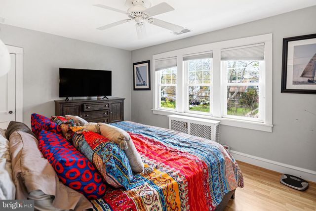 256 HAWTHORNE AVE, Haddonfield, NJ 08033