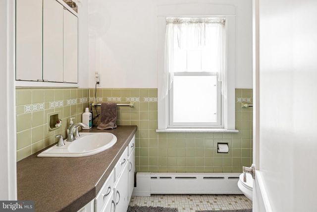 256 HAWTHORNE AVE, Haddonfield, NJ 08033