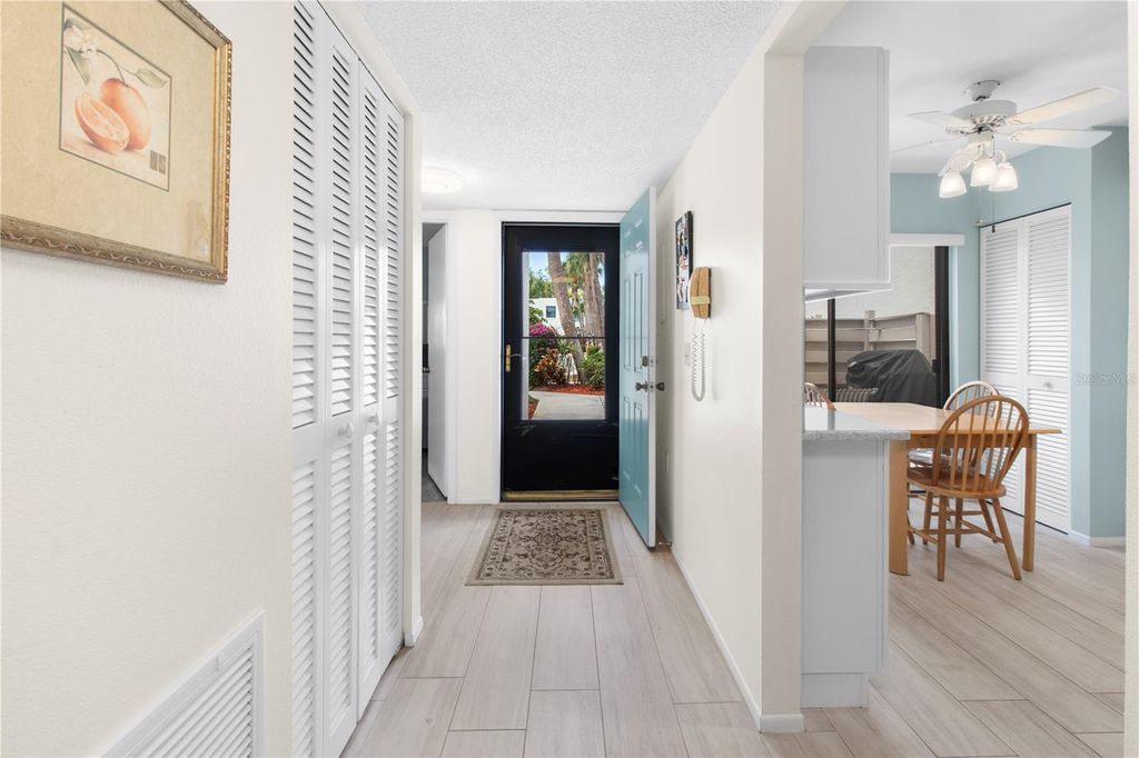 220 LAKEWOOD DRIVE 220, BRADENTON, FL 34210 — photo 5