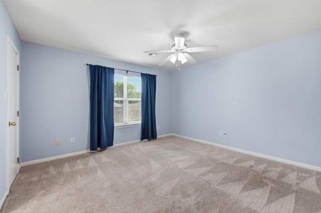2415 Pintail Loop, College Station, TX 77845