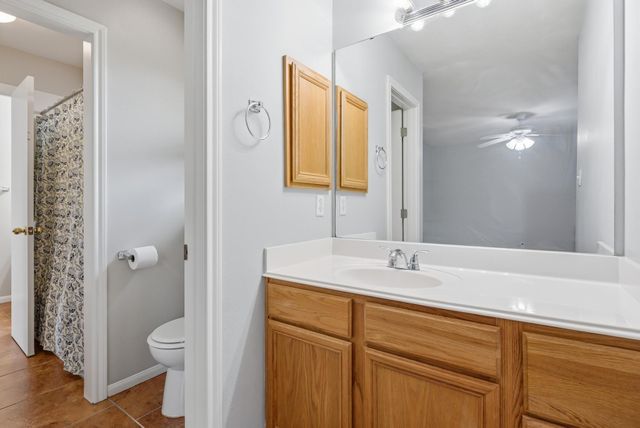 2415 Pintail Loop, College Station, TX 77845