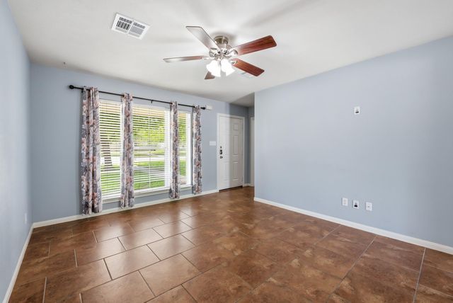 2415 Pintail Loop, College Station, TX 77845
