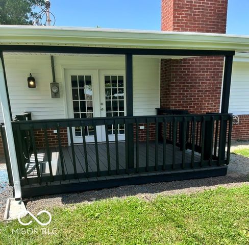 701 S Sycamore Road, Seymour, IN 47274