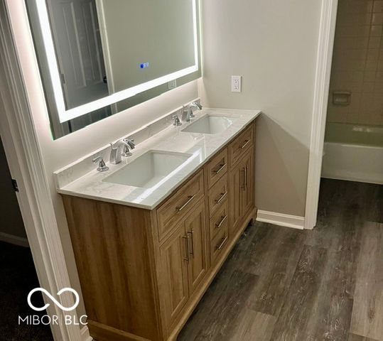 701 S Sycamore Road, Seymour, IN 47274