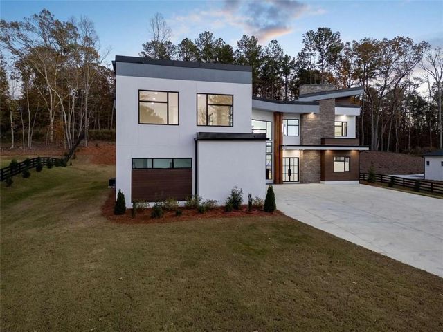1678 Thomas Drive, Hoschton, GA 30548