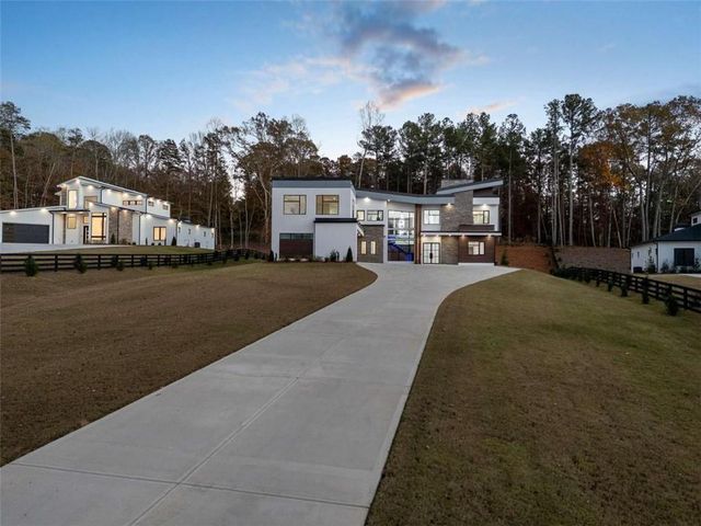 1678 Thomas Drive, Hoschton, GA 30548