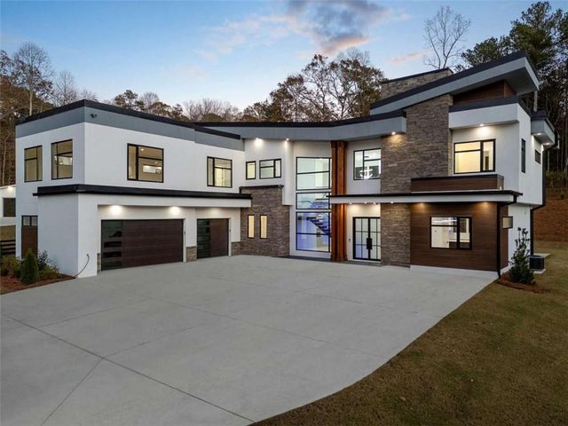 1678 Thomas Drive, Hoschton, GA 30548