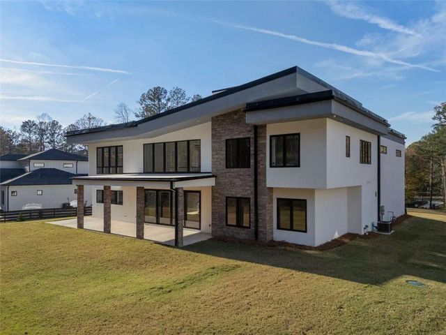 1678 Thomas Drive, Hoschton, GA 30548