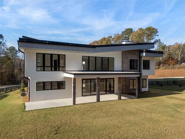 1678 Thomas Drive, Hoschton, GA 30548