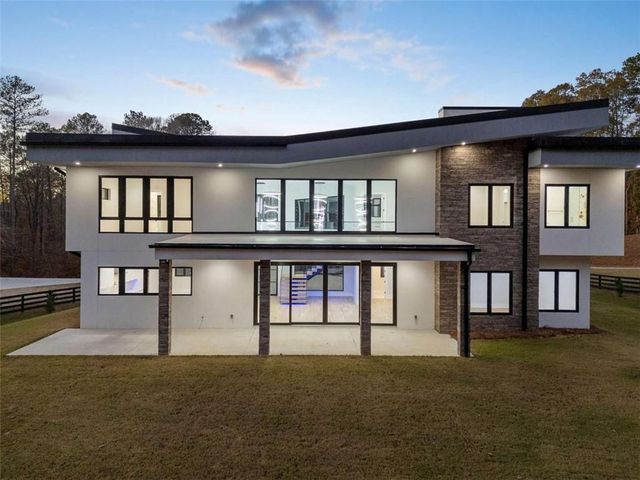 1678 Thomas Drive, Hoschton, GA 30548