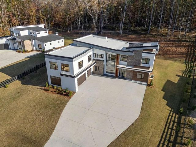 1678 Thomas Drive, Hoschton, GA 30548