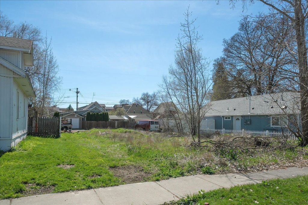 1823 W College Ave, Spokane, WA 99201 photo 3