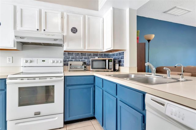 14053 NOTREVILLE WAY, Tampa, FL 33624