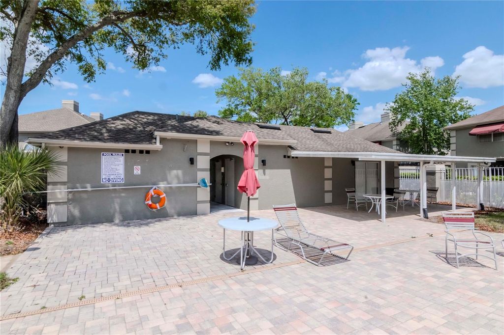 Image 30 of property listing at 14053 NOTREVILLE WAY, Tampa, FL 33624