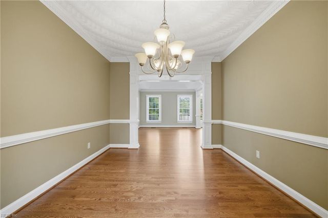 933 Forest Lakes CIR, Chesapeake, VA 23322