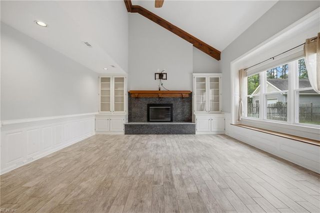 933 Forest Lakes CIR, Chesapeake, VA 23322