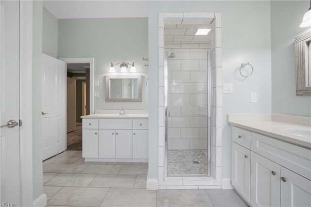 933 Forest Lakes CIR, Chesapeake, VA 23322