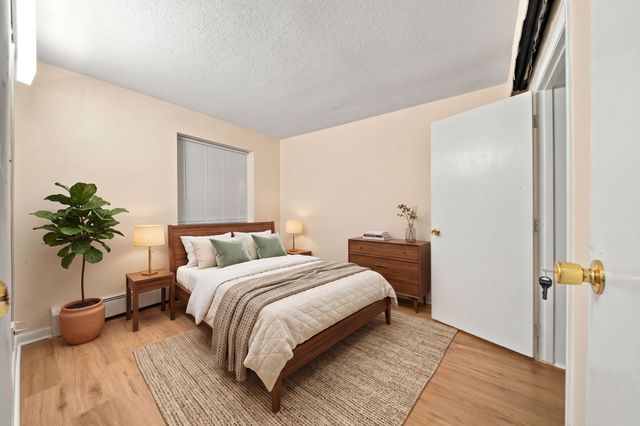 5 Melbourne St 2, Boston, MA 02124