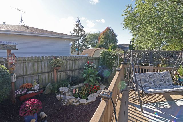 17624 Rosewood Lane, Tinley Park, IL 60487