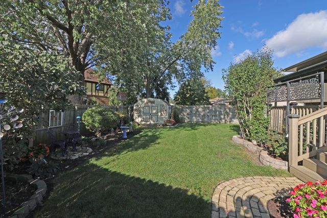 17624 Rosewood Lane, Tinley Park, IL 60487