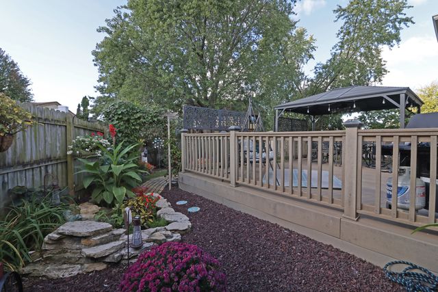 17624 Rosewood Lane, Tinley Park, IL 60487