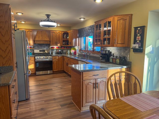 17624 Rosewood Lane, Tinley Park, IL 60487