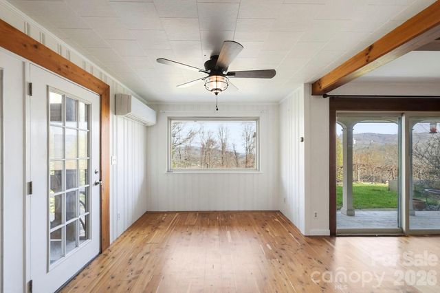 1032 Brightwater Drive, Hendersonville, NC 28739