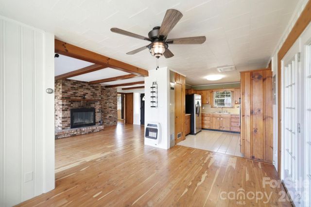 1032 Brightwater Drive, Hendersonville, NC 28739