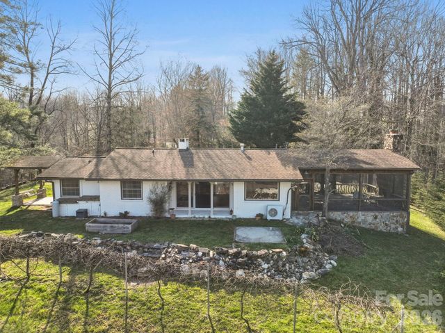 1032 Brightwater Drive, Hendersonville, NC 28739