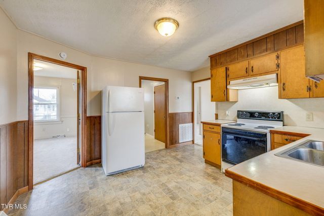 1305 East Sevier Avenue, Kingsport, TN 37664