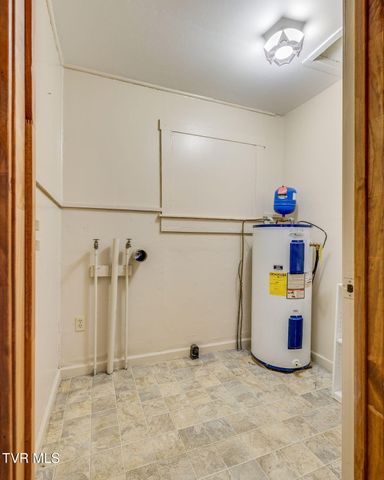 1305 East Sevier Avenue, Kingsport, TN 37664