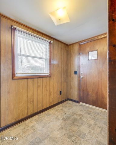 1305 East Sevier Avenue, Kingsport, TN 37664