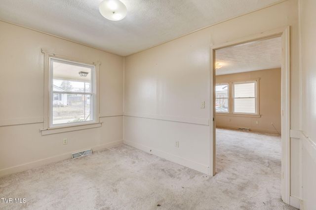 1305 East Sevier Avenue, Kingsport, TN 37664