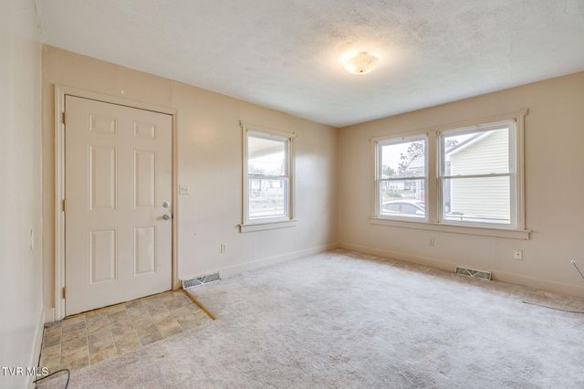 1305 East Sevier Avenue, Kingsport, TN 37664