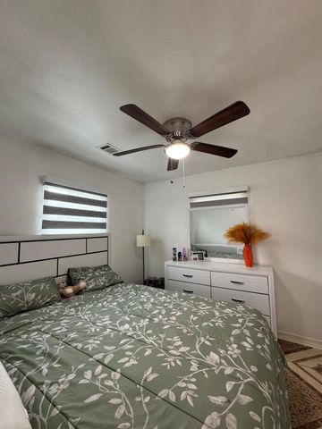 161 Hicks Loop W, Cleveland, TX 77328