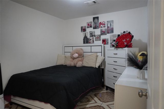 161 Hicks Loop W, Cleveland, TX 77328